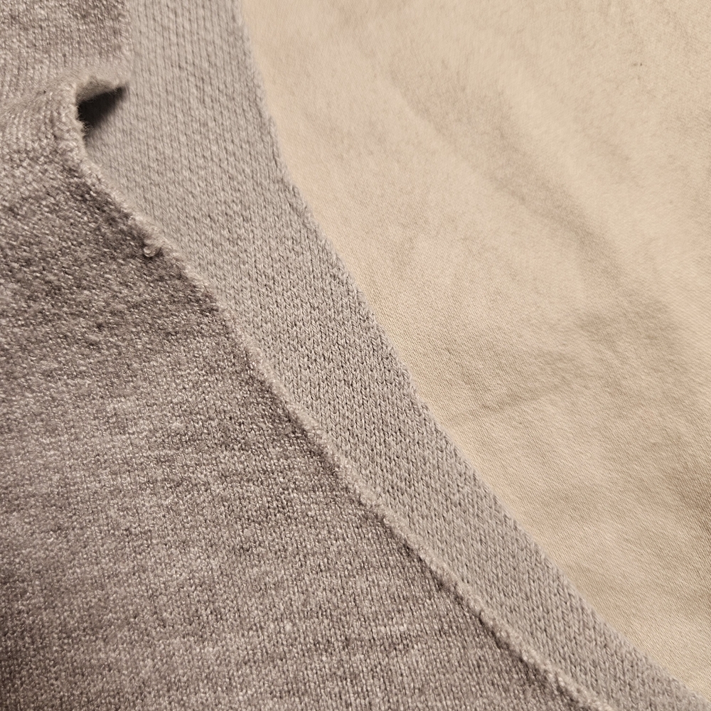 TOPSHOP Gray Sleeveless Button-Down Sweater Vest Knit Top Size‎ 8-10 Raw Hem - Picture 4 of 9